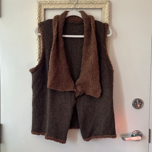 VINTAGE | Homemade Brown Sleeveless One Button Front Alpaca Melange Vest - Picture 2 of 10